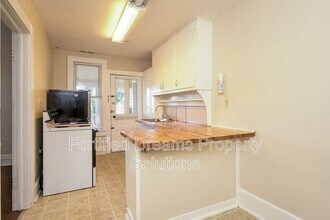 400 S Spring St in Greensboro, NC - Building Photo - Building Photo