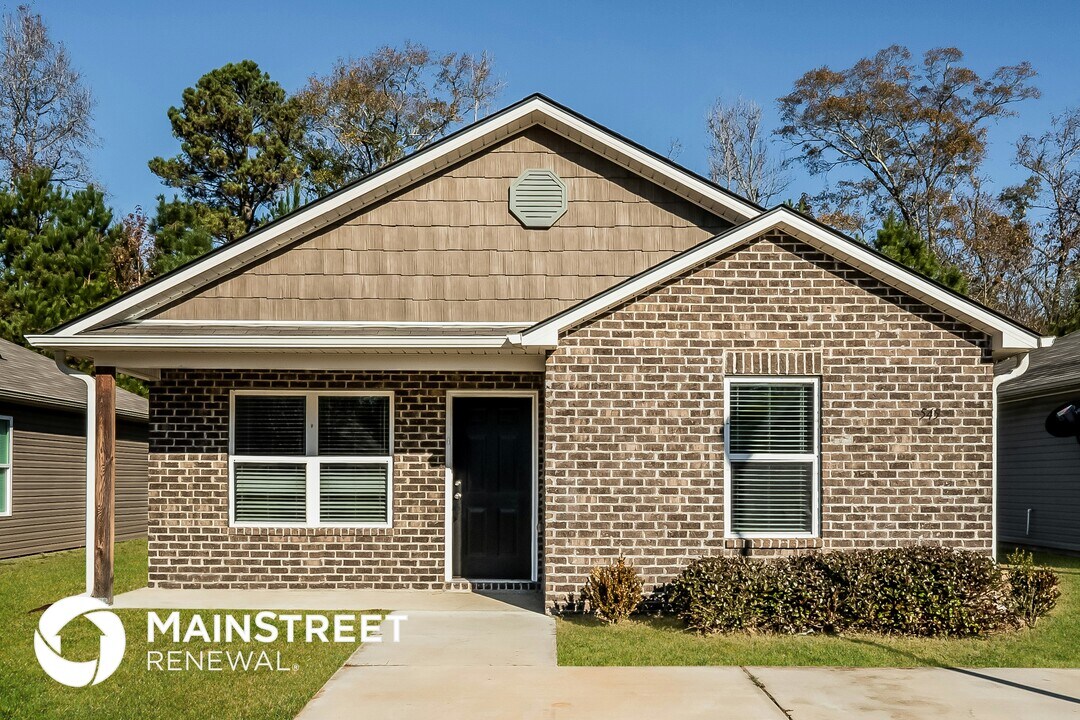 545 Fox Run Cir in Pell City, AL - Building Photo