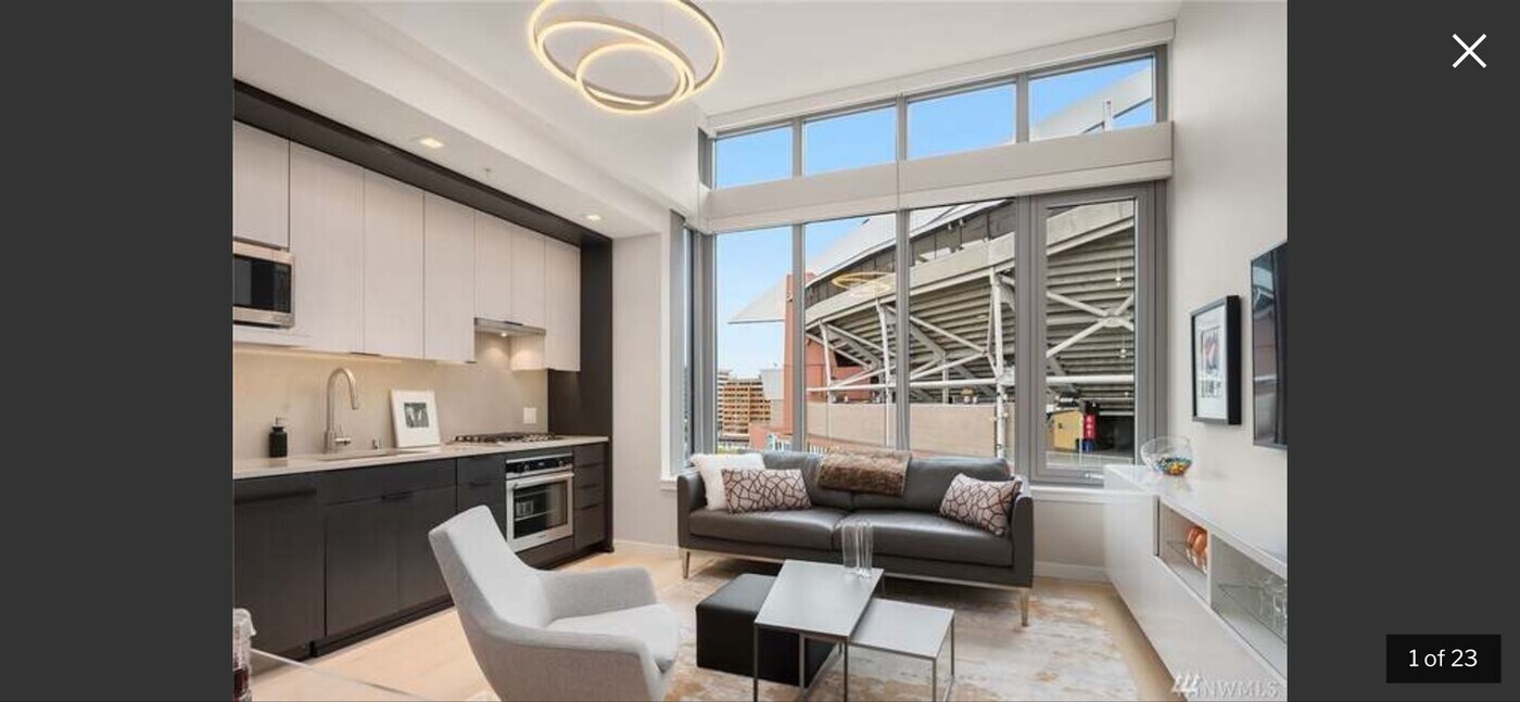 590 1st Ave S, Unit 1111 in Seattle, WA - Building Photo