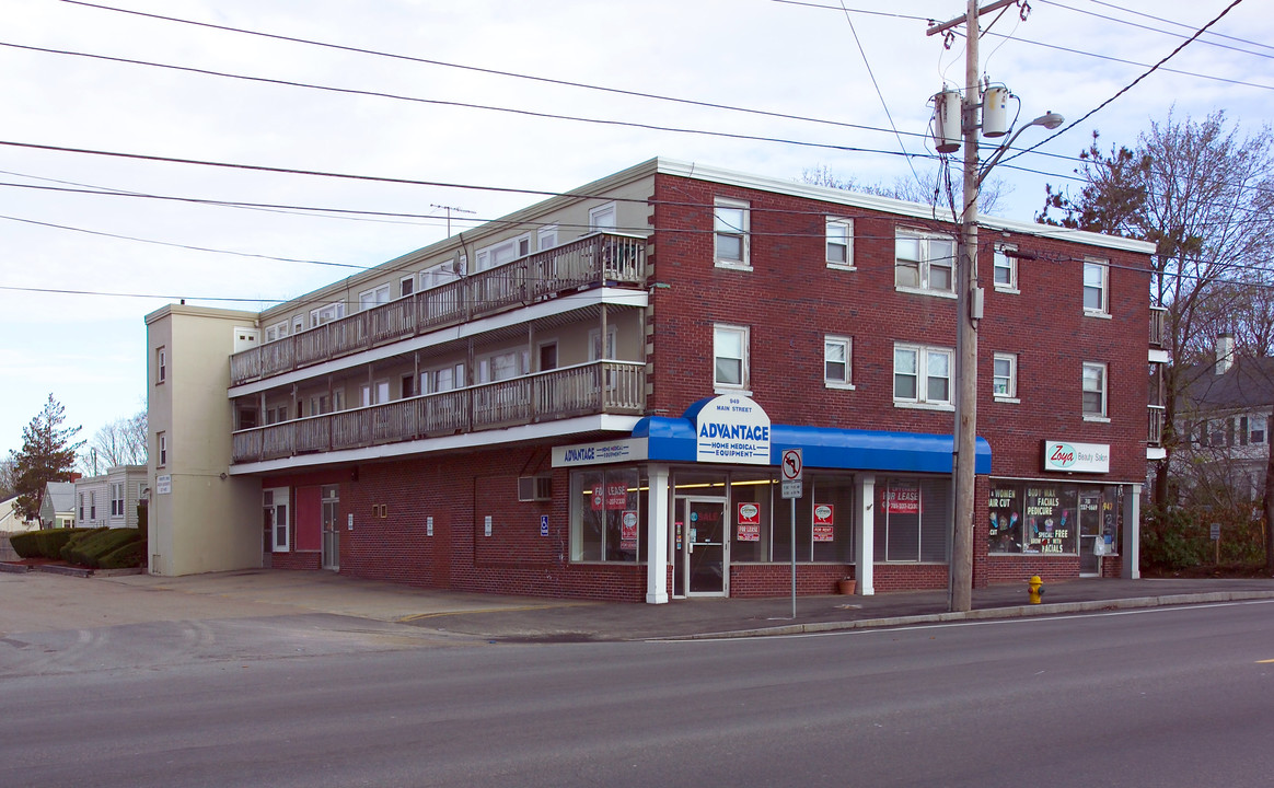 949 Main St in Weymouth, MA - Building Photo