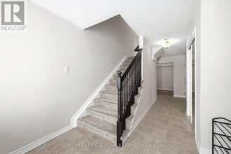 362 Aphelion Cres in Ottawa, ON - Building Photo - Building Photo