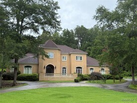 56 Peachwood Dr, Unit 331 in Tallassee, AL - Building Photo