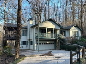 495 Somerset Dr in Athens, GA - Building Photo