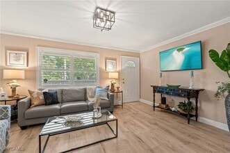950 7th Ave S in Naples, FL - Building Photo - Building Photo