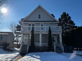 5018 Tioga St in Duluth, MN - Building Photo