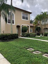 16145 Emerald Cove Rd in Weston, FL - Building Photo
