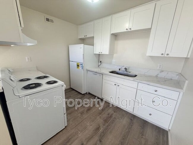 361 Vance St in Chula Vista, CA - Building Photo - Building Photo