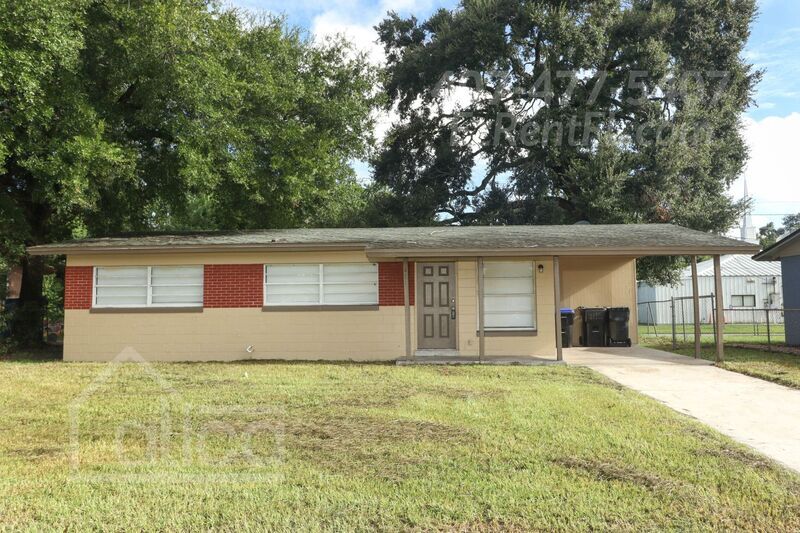 411 Gilman Cir in Orlando, FL - Building Photo