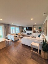 3406 Deerfern Rd in Eugene, OR - Building Photo