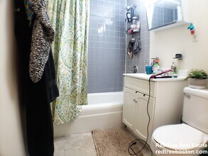 122 Dustin St in Boston, MA - Building Photo - Building Photo