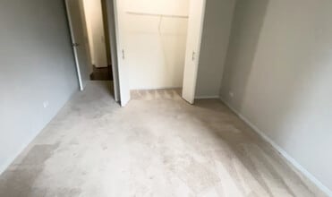 10 W Erie St in Chicago, IL - Building Photo - Building Photo