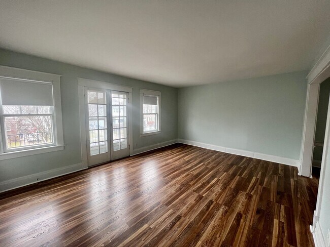 261 Sterling Ave