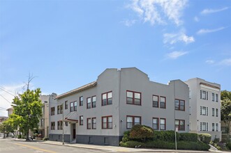 1545 3rd Ave in Oakland, CA - Building Photo - Building Photo