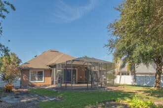 32330 Sunny Parke Dr in Fernandina Beach, FL - Foto de edificio - Building Photo