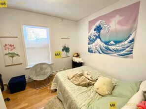 10 Bickford Ave, Unit 2 in Boston, MA - Foto de edificio - Building Photo