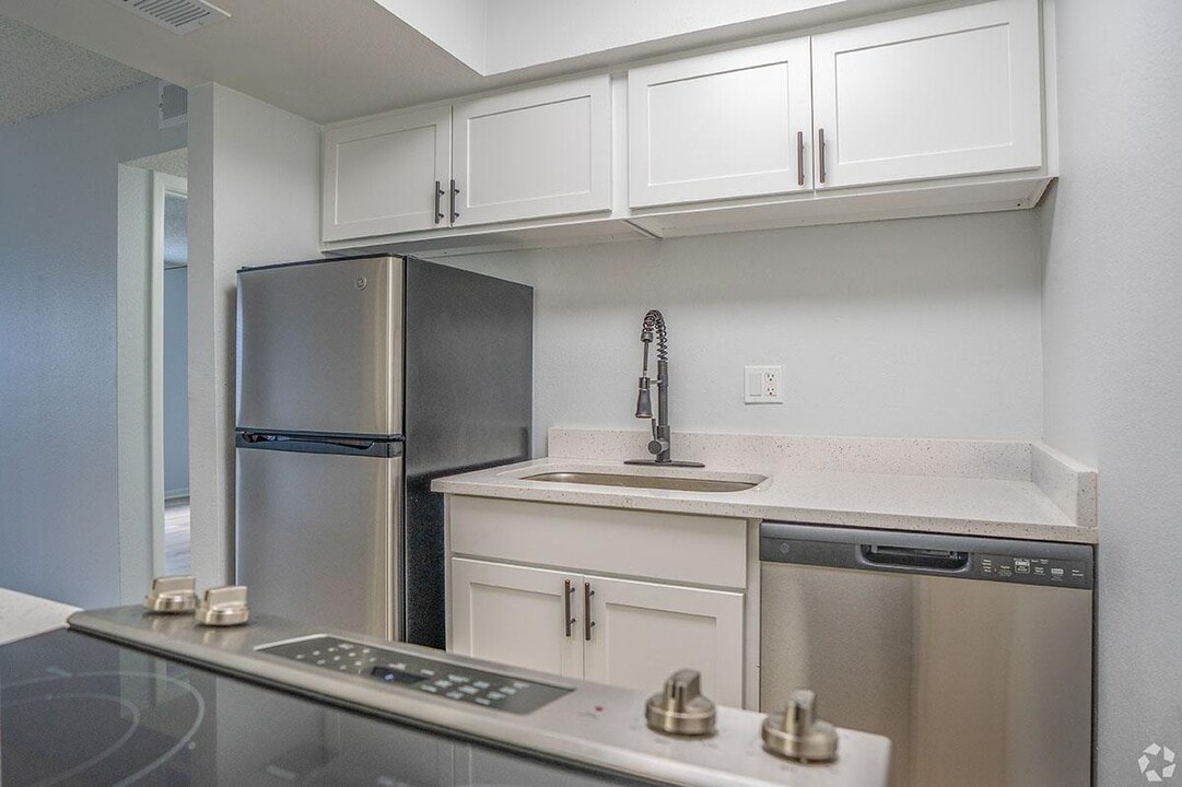 Captiva Club Apartments in Tampa, FL - Building Photo