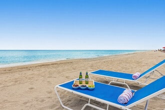 2602 E Hallandale Beach Blvd in Hallandale Beach, FL - Building Photo - Building Photo