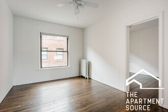 933 W Sunnyside Ave in Chicago, IL - Building Photo - Building Photo