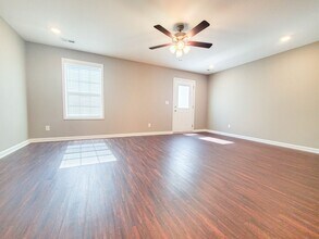 135 Country Ln in Clarksville, TN - Building Photo - Building Photo