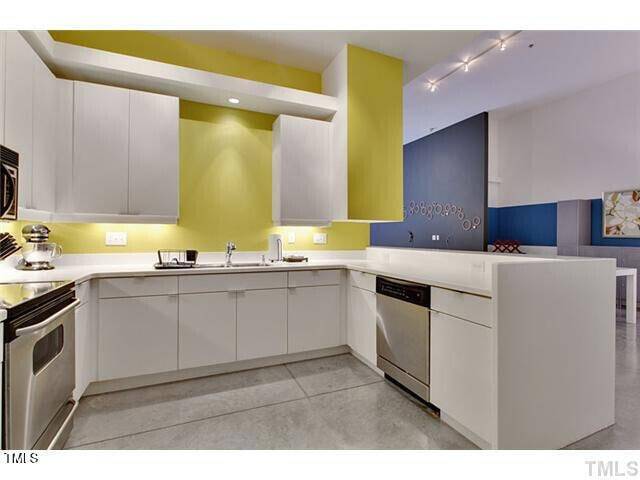 319 Fayetteville St, Unit 312 in Raleigh, NC - Foto de edificio - Building Photo
