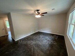 3194 University St in Memphis, TN - Building Photo - Building Photo
