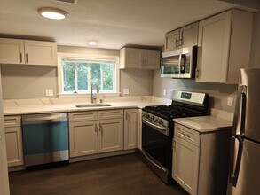 105 Holyoke St in Lynn, MA - Building Photo - Building Photo