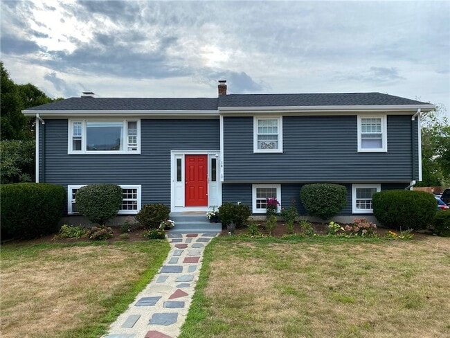 property at 14 Pocahontas Dr