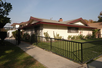 4682 Canoga St in Montclair, CA - Building Photo - Building Photo