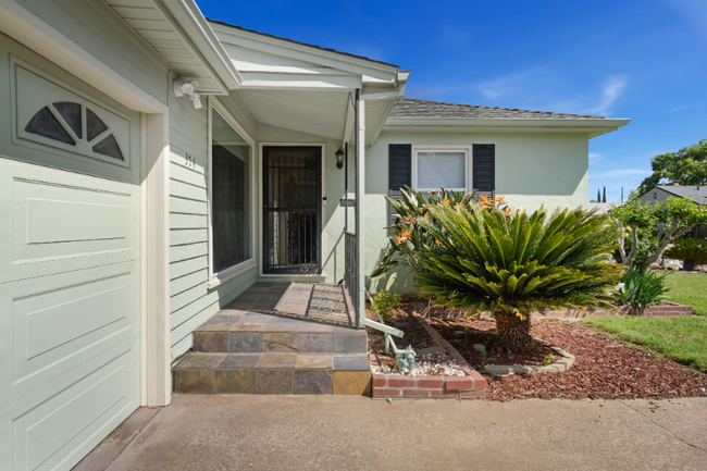 354 Lagomarsino Way in Sacramento, CA - Building Photo - Building Photo