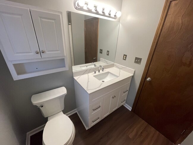 1289 East and West Rd, Unit Left Side in Buffalo, NY - Building Photo - Building Photo