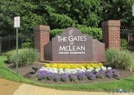1580 Spring Gate Dr. in McLean, VA - Foto de edificio