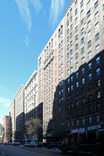 Richmond Apartments in New York, NY - Building Photo - Building Photo