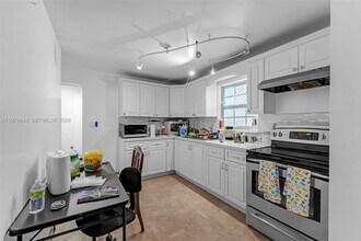 174 Corrine Pl in Key Largo, FL - Building Photo - Building Photo