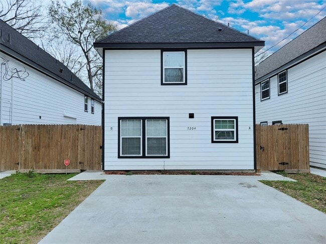 property at 7204 Sandle St