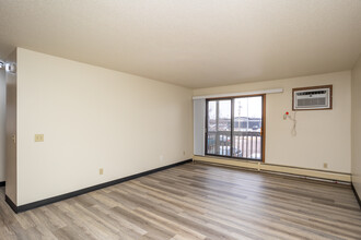 Bentwood Manor Apartments in Sioux Falls, SD - Foto de edificio - Interior Photo