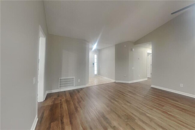 2080 Bankston Cir in Snellville, GA - Building Photo - Building Photo