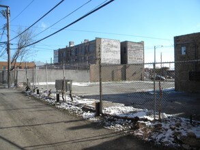 4801 W Chicago Ave in Chicago, IL - Building Photo - Building Photo