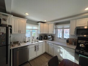 12 Ibbetson St in Somerville, MA - Building Photo - Building Photo