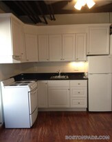 121 Park Dr, Unit B2 in Boston, MA - Building Photo