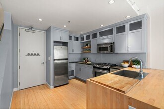 251 Heath St in Boston, MA - Building Photo - Building Photo