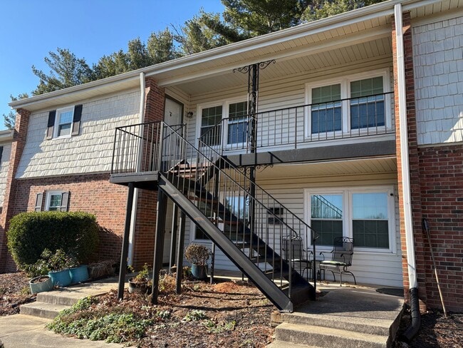 property at 208 Northpoint Ave