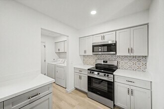1818 W Village Way in Tempe, AZ - Building Photo - Building Photo