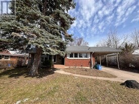 26 Larchwood Dr in St Catharines, ON - Building Photo