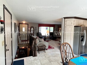 2333 Canter Ln in Ashwaubenon, WI - Building Photo - Building Photo