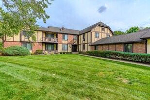 19E Kensington Rd, Unit E in Chatham, NJ - Building Photo