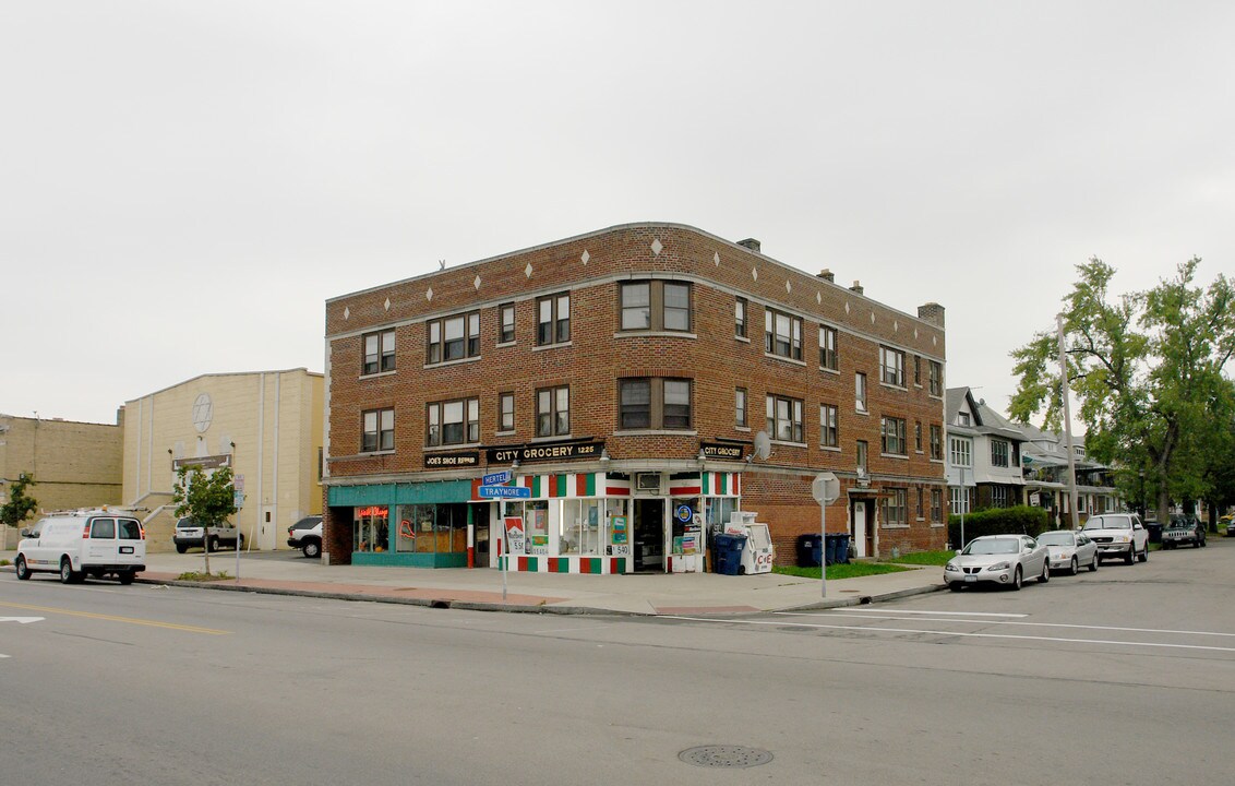 1225 Hertel Ave in Buffalo, NY - Building Photo