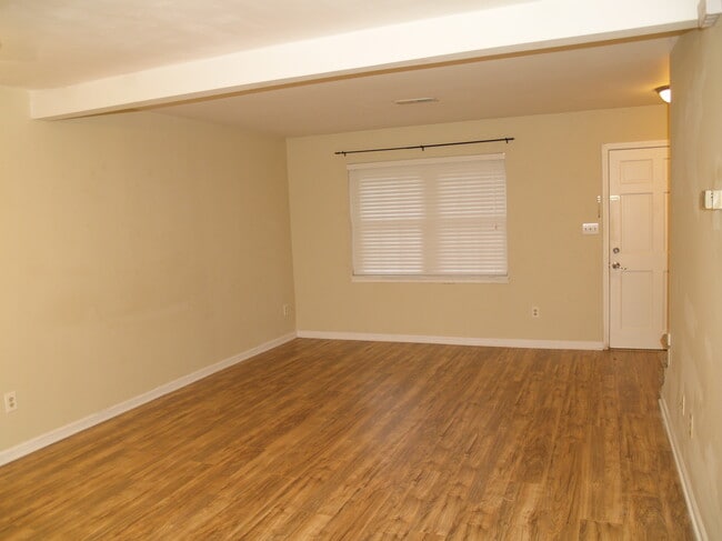 8907 Hunter Ridge Dr in Charlotte, NC - Foto de edificio - Building Photo