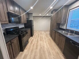 72 W Arizona in Belleville, MI - Building Photo