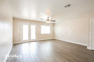 705 Picasso Picture Ct in North Las Vegas, NV - Foto de edificio - Building Photo