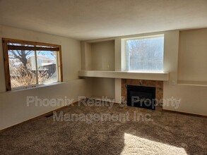 295 Maplewood Dr in Erie, CO - Building Photo - Building Photo